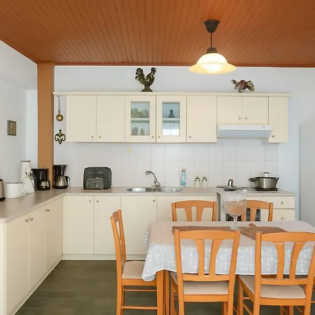 Mare Mare Thalassa A Daire *